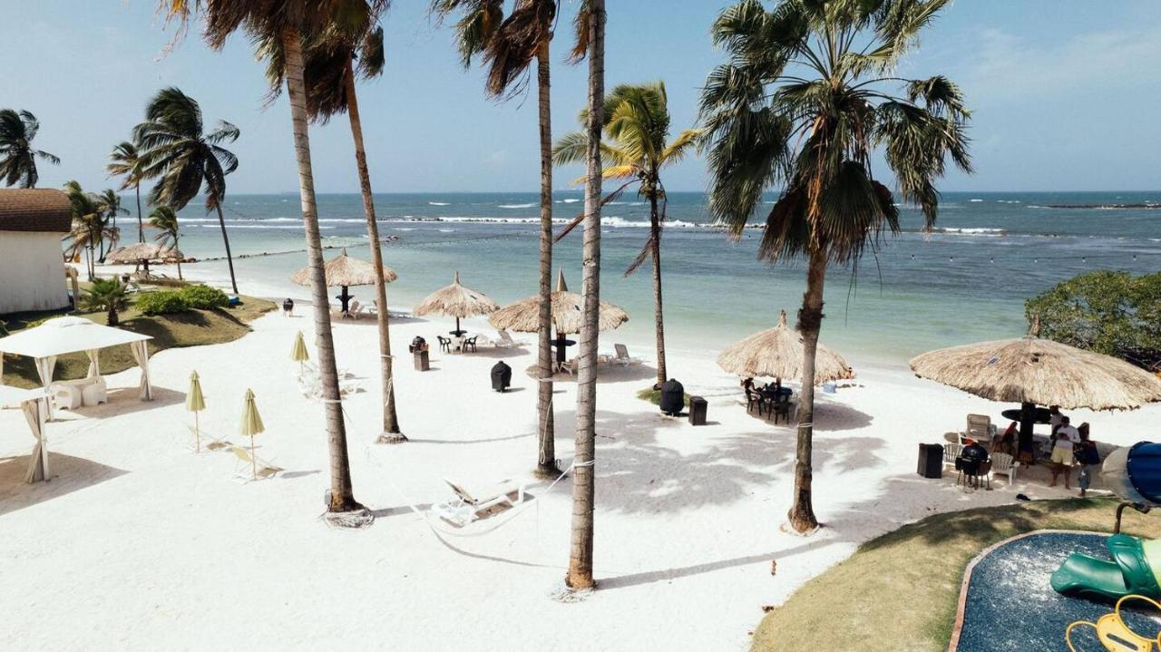 María Chiquita Amazinn Places Playa Escondida מראה חיצוני תמונה